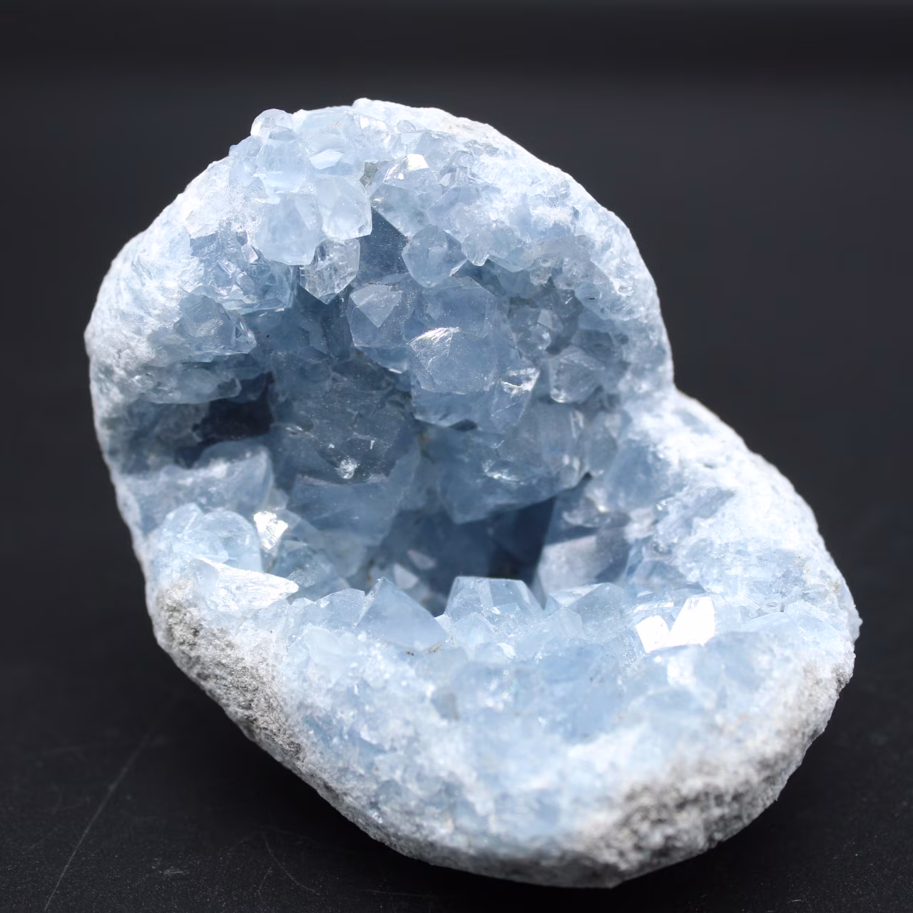 Blocco di Celestite naturale cristallizzata