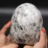 Piedra decorativa con inclusión de turmalina - 1