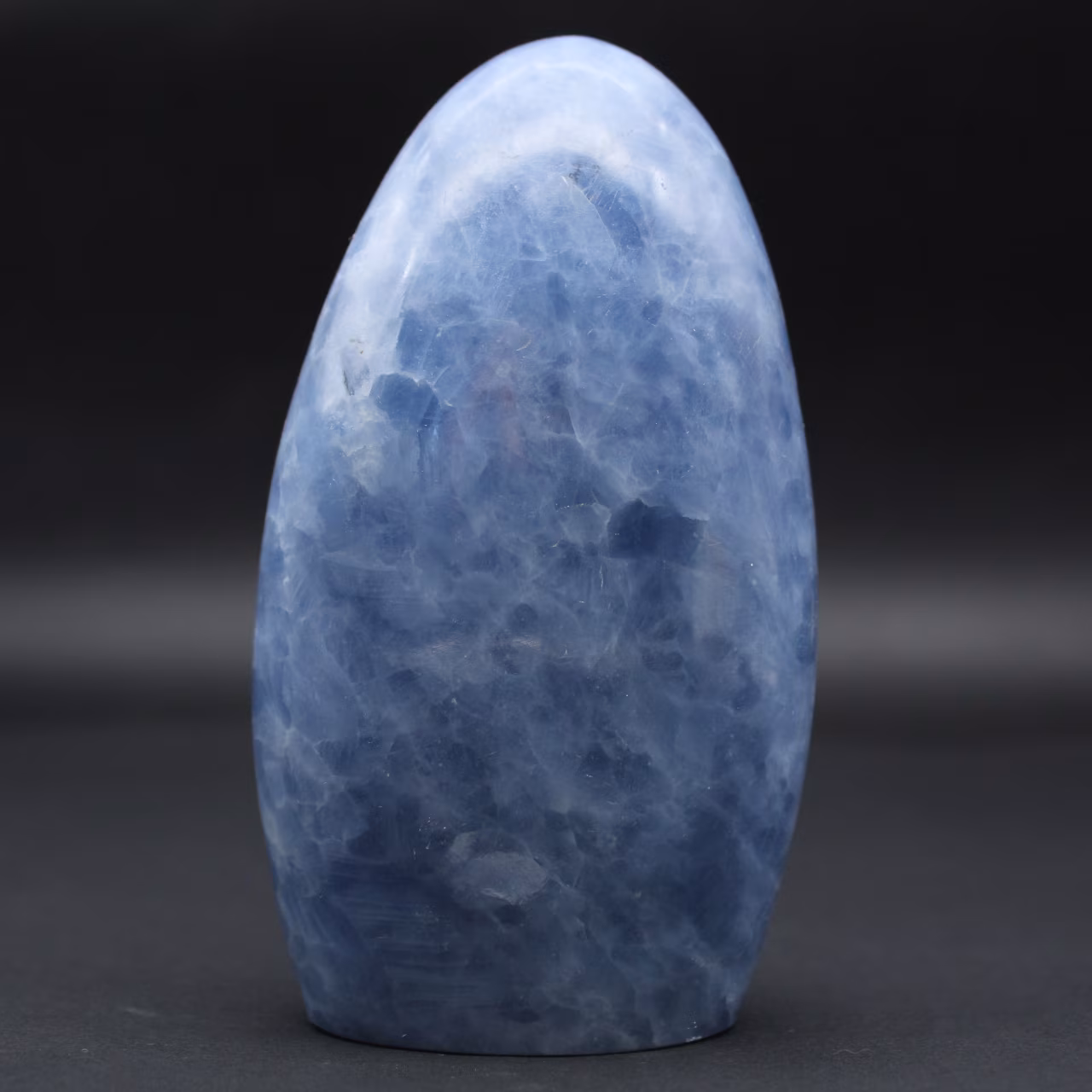 Calcite blu ornamentale
