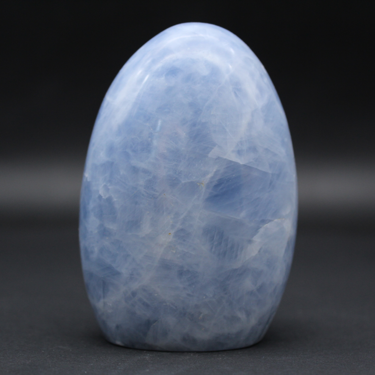 roccia di calcite blu