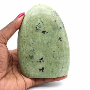 Forma libera lucidata al feldspato verde