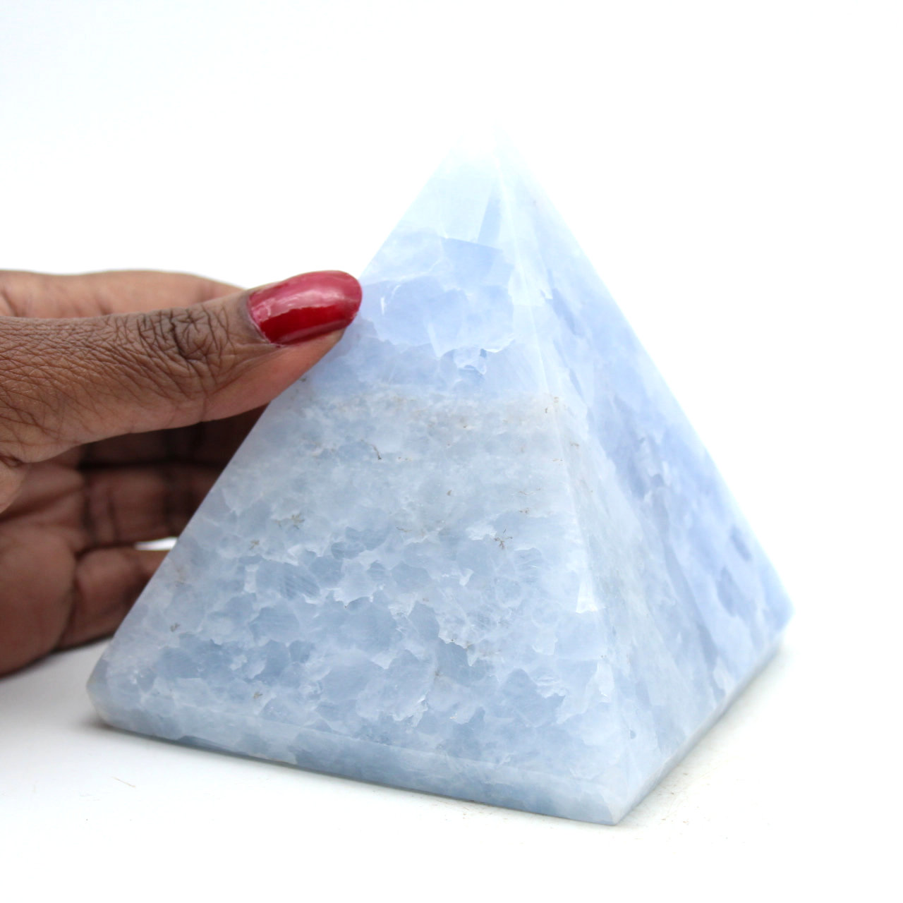 Piramide di calcite blu