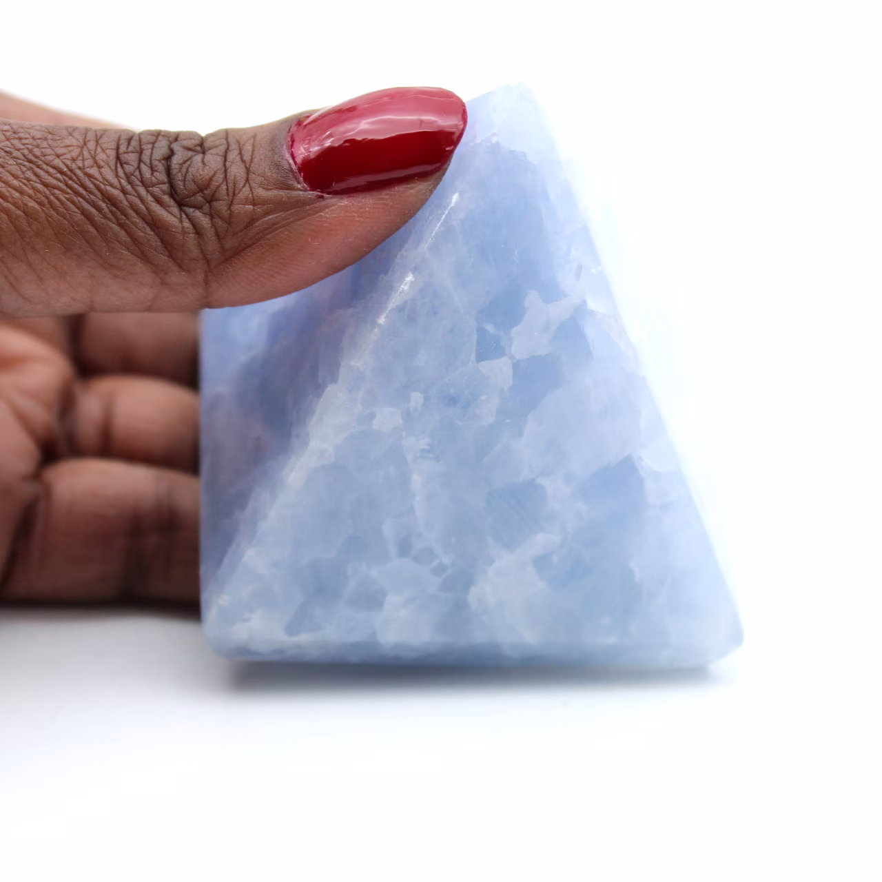 Piramide di calcite blu