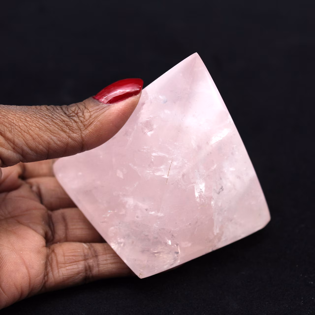 Piramide di quarzo rosa