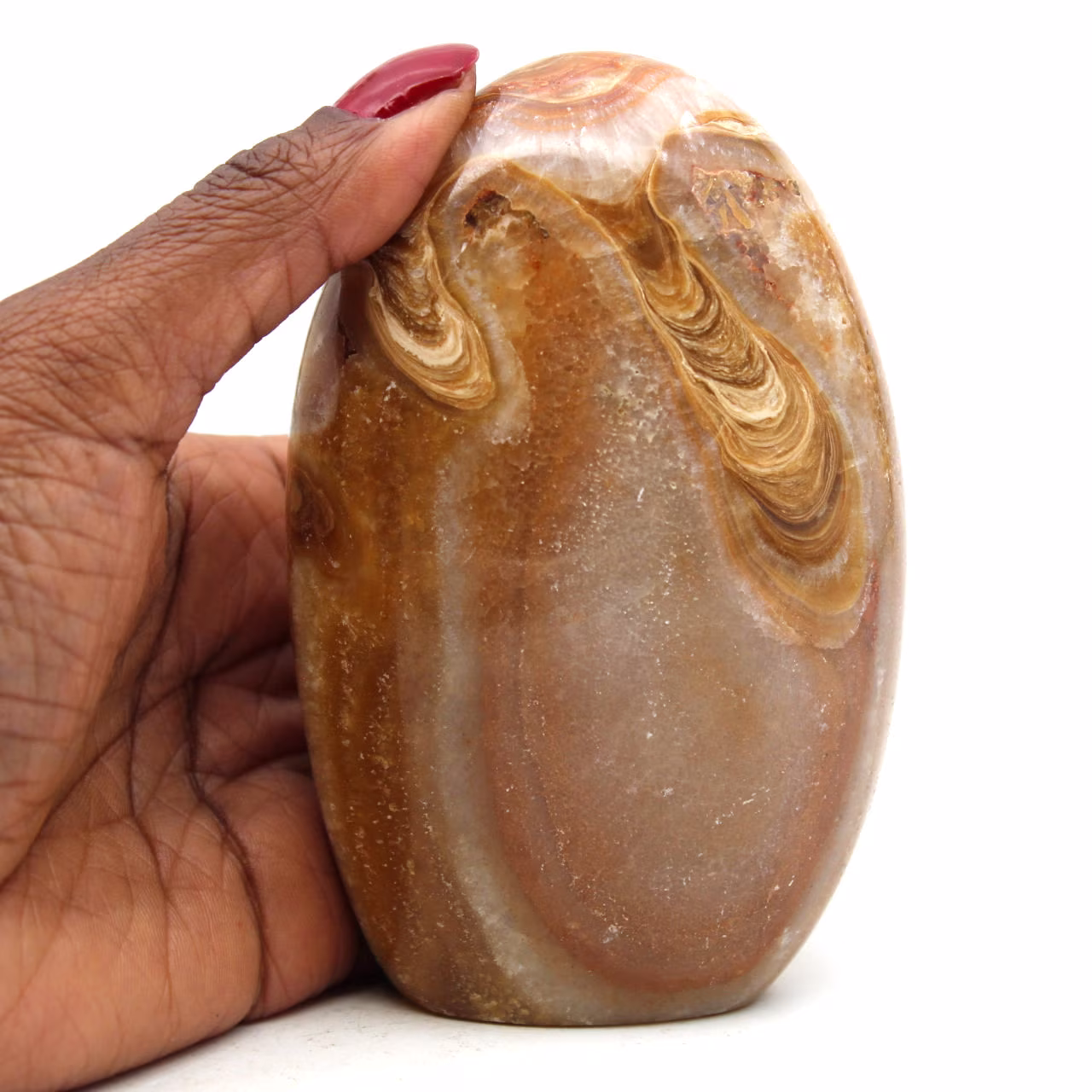 Calcite al miele lucidata a mano libera