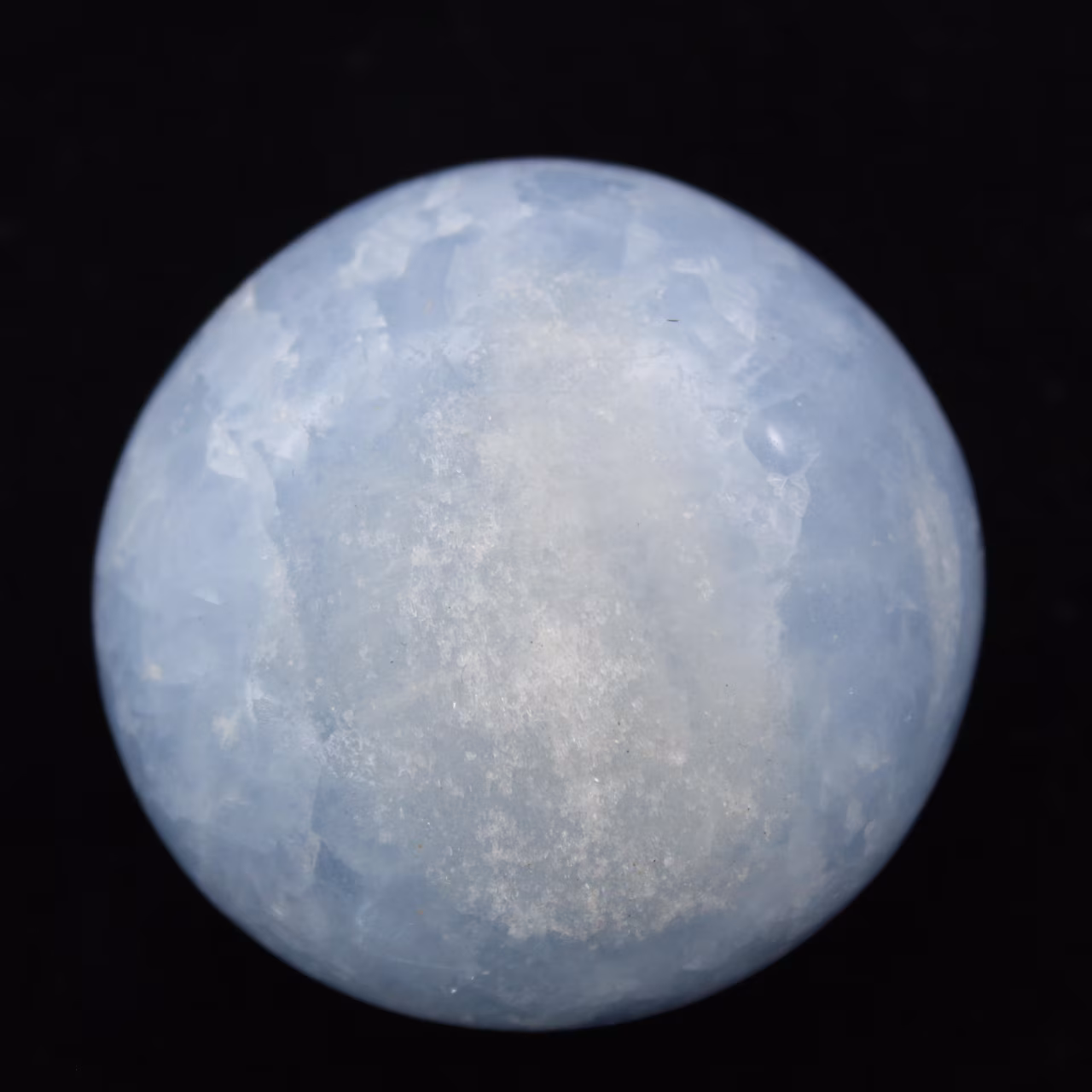 Ciottoli di calcite blu