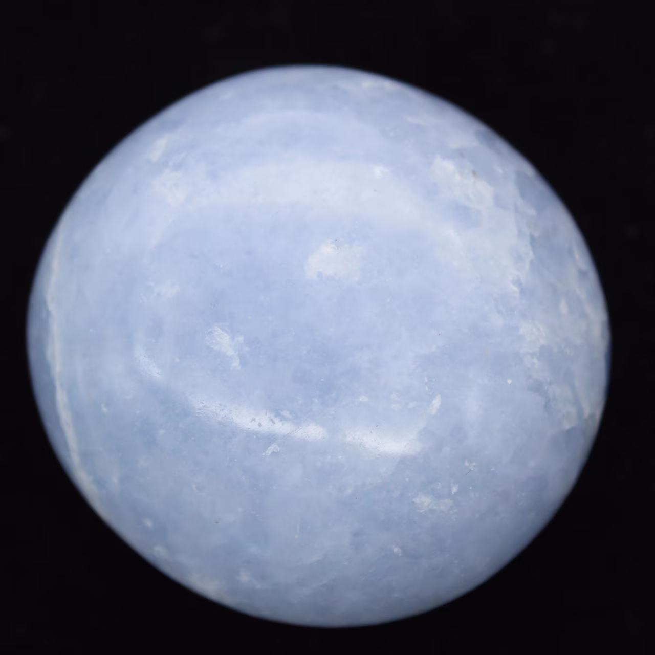 Ciottoli di calcite blu