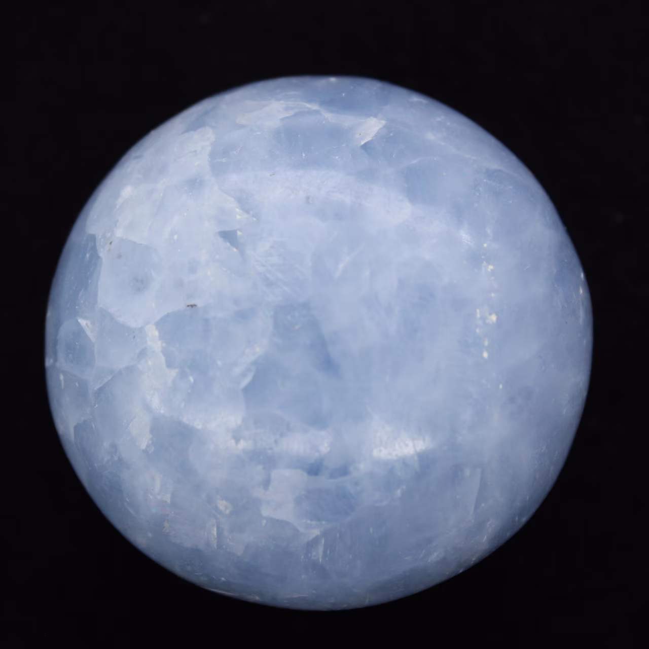 Ciottoli di calcite blu