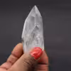 Quartz biterminé à inclusion de chlorite