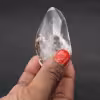 Prisme de quartz avec inclusion
