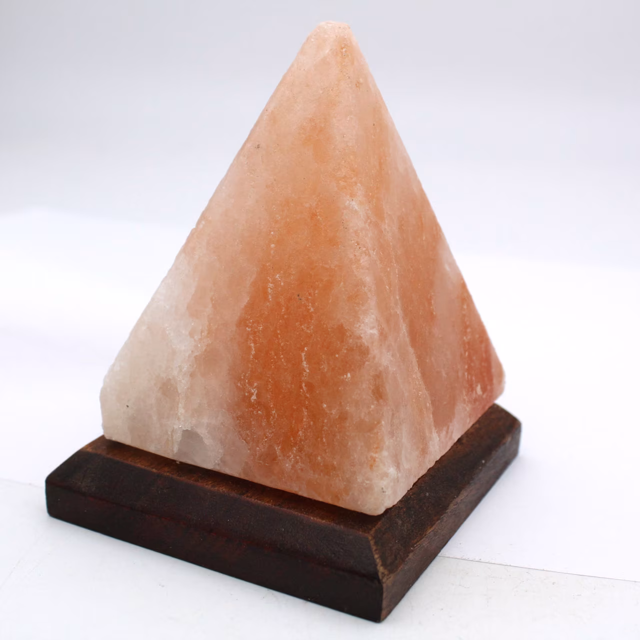 Lampada Piramide di Sale Rosa dell'Himalaya