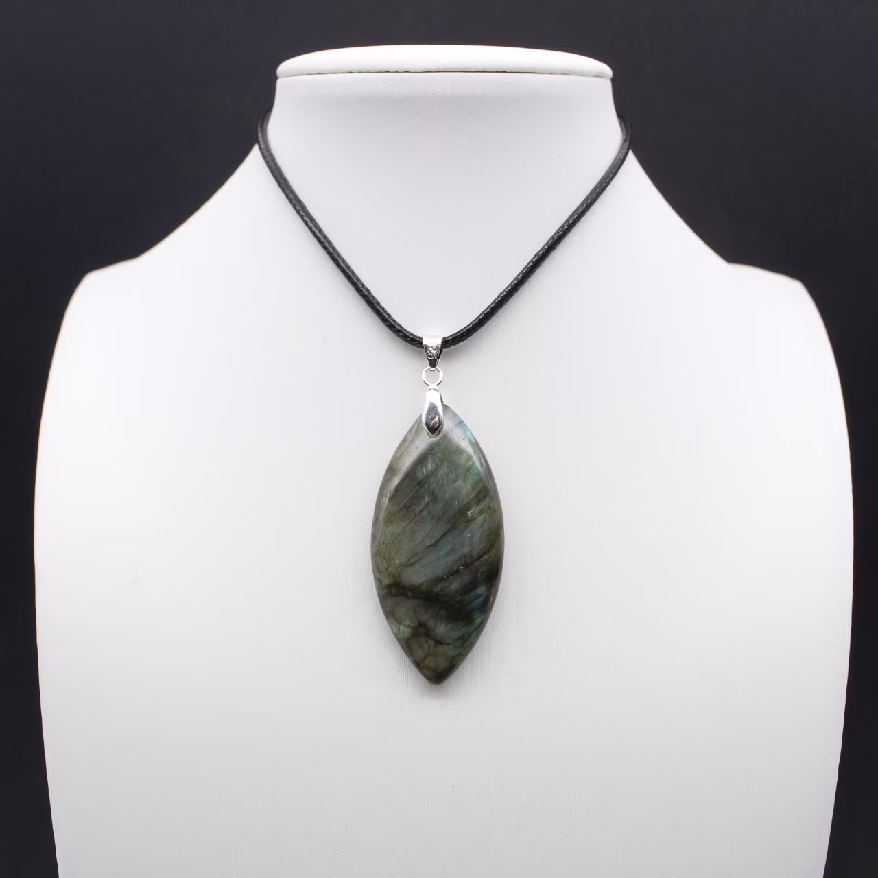 Ciondoli in labradorite
