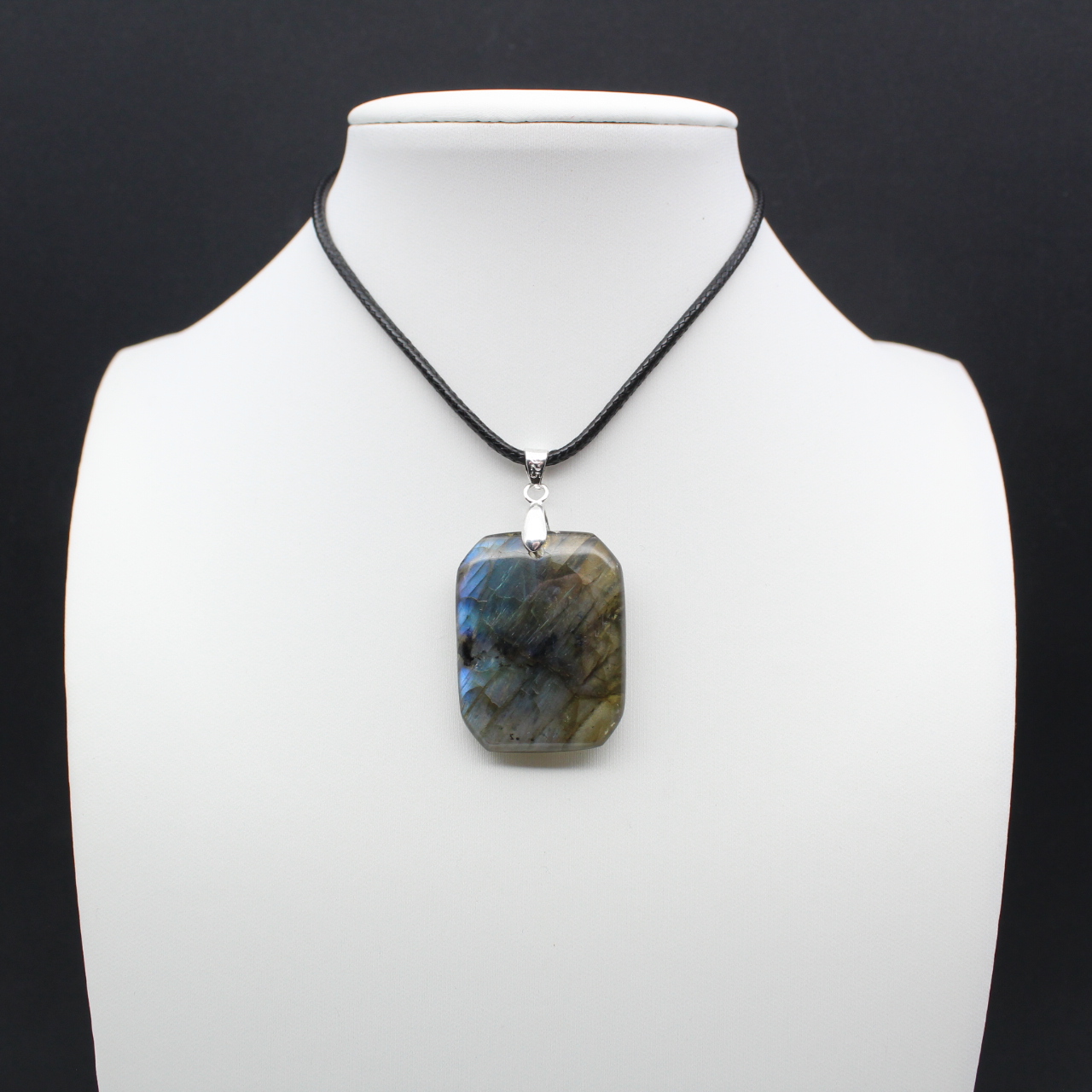 Ciondoli in labradorite