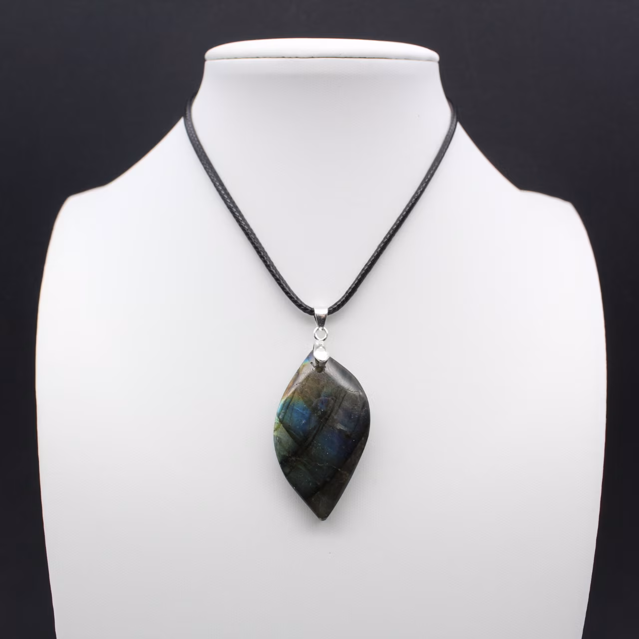 Ciondoli in labradorite