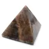 Piramide di pietra del microclino del Madagascar - 2