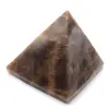 Piramide di pietra del microclino del Madagascar - 4