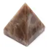 Piramide di pietra del microclino - 0