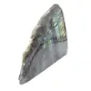 Roccia labradorite lucida su un lato - 2