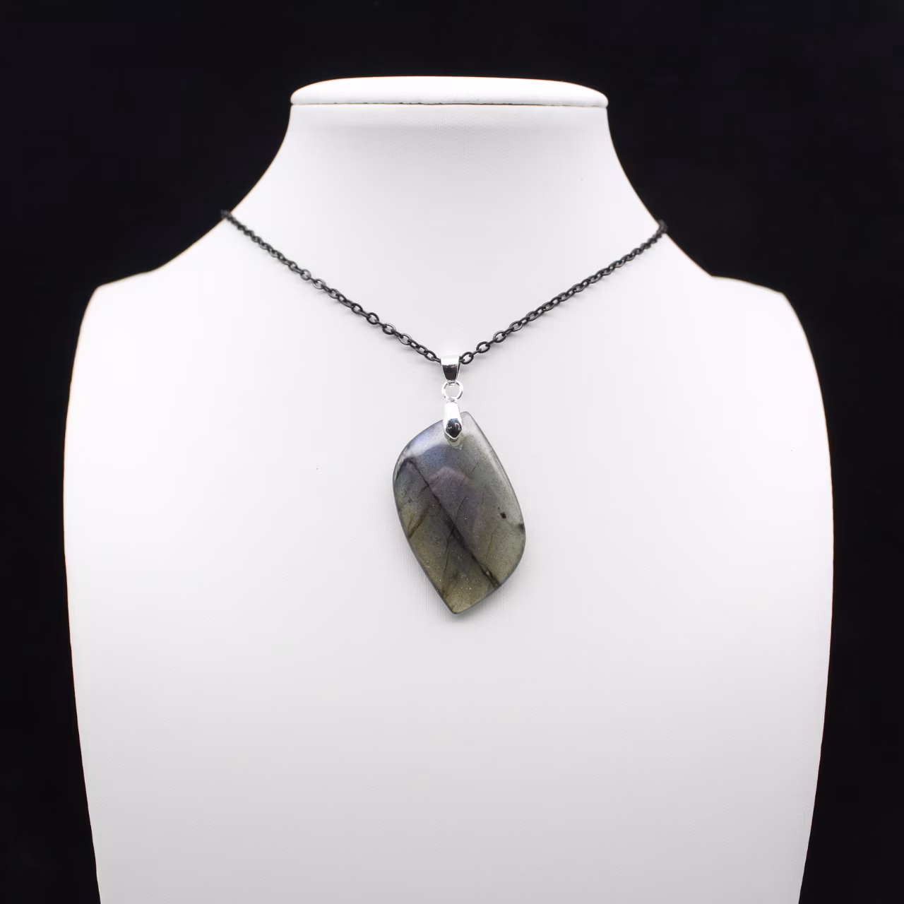 Ciondolo in labradorite