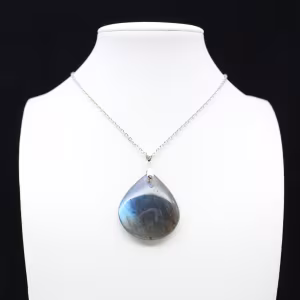 Ciondolo a goccia in labradorite