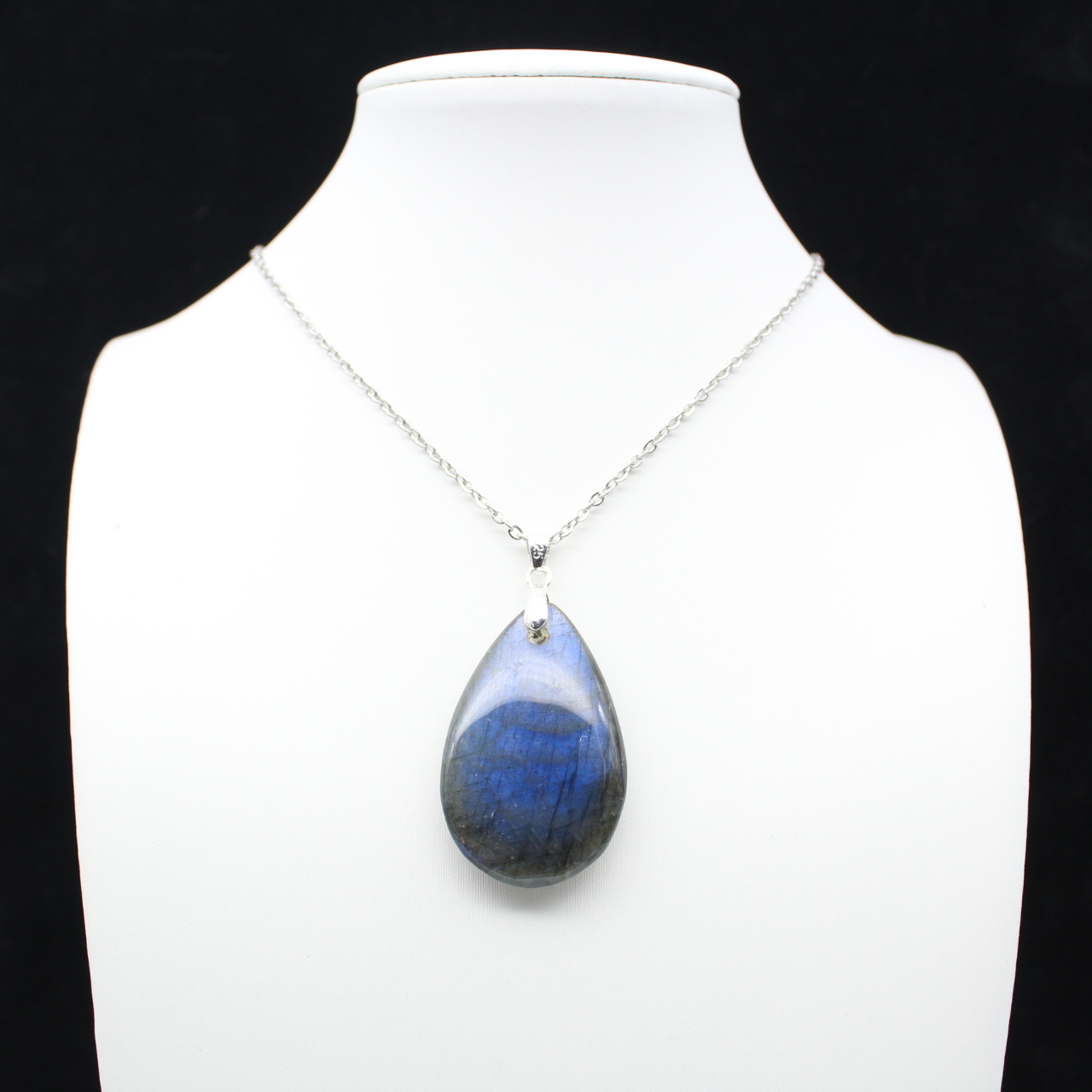 Ciondolo a goccia in labradorite