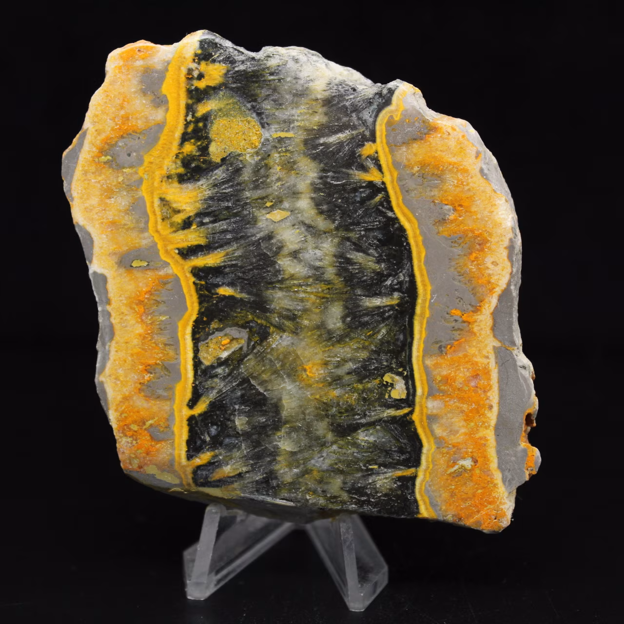 Diaspro calabrone: placca sedimentaria quadrata