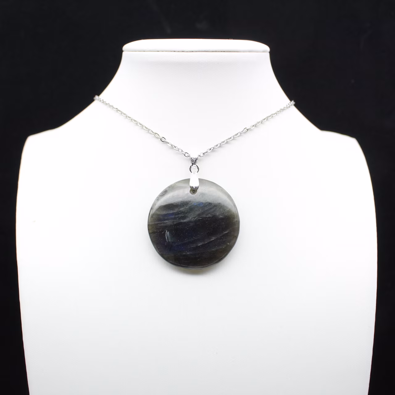 Ciondolo rotondo in labradorite