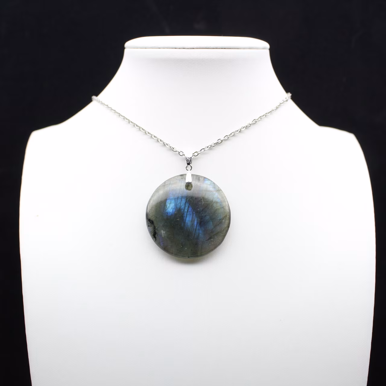 Ciondolo rotondo in labradorite