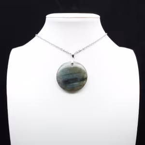 Ciondolo rotondo in labradorite