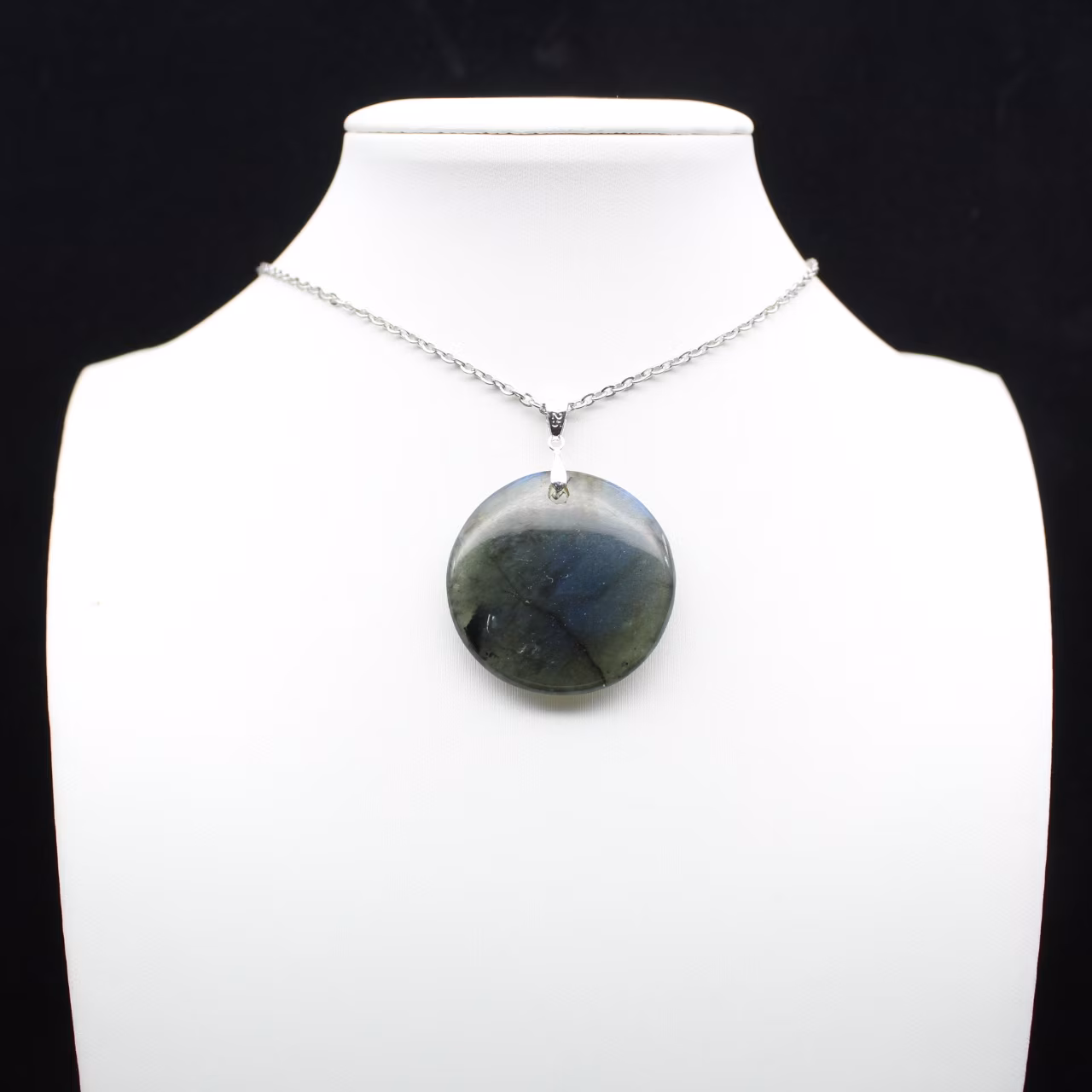 Ciondolo rotondo in labradorite