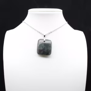 Ciondolo quadrato in labradorite naturale
