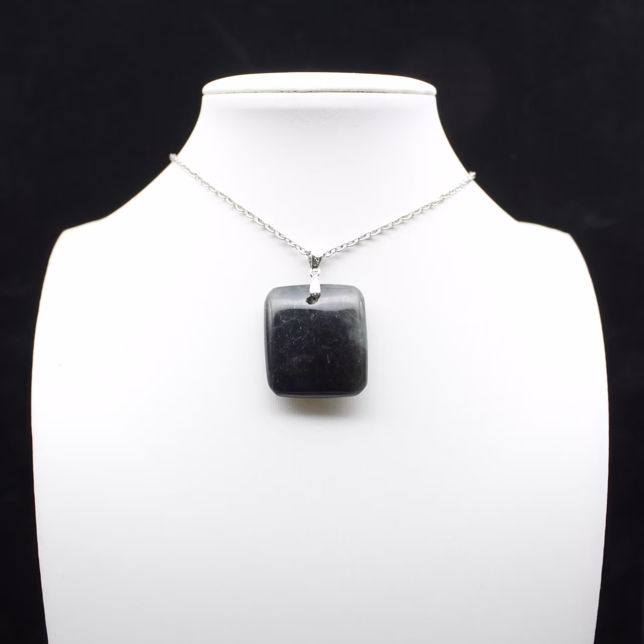 Ciondolo quadrato in labradorite