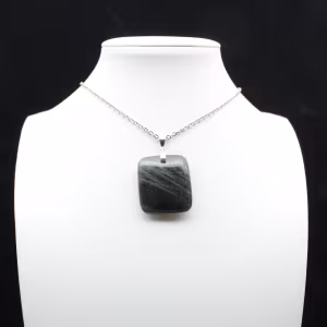 Ciondolo in labradorite quadrata