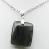 Ciondolo quadrato in labradorite naturale - 1