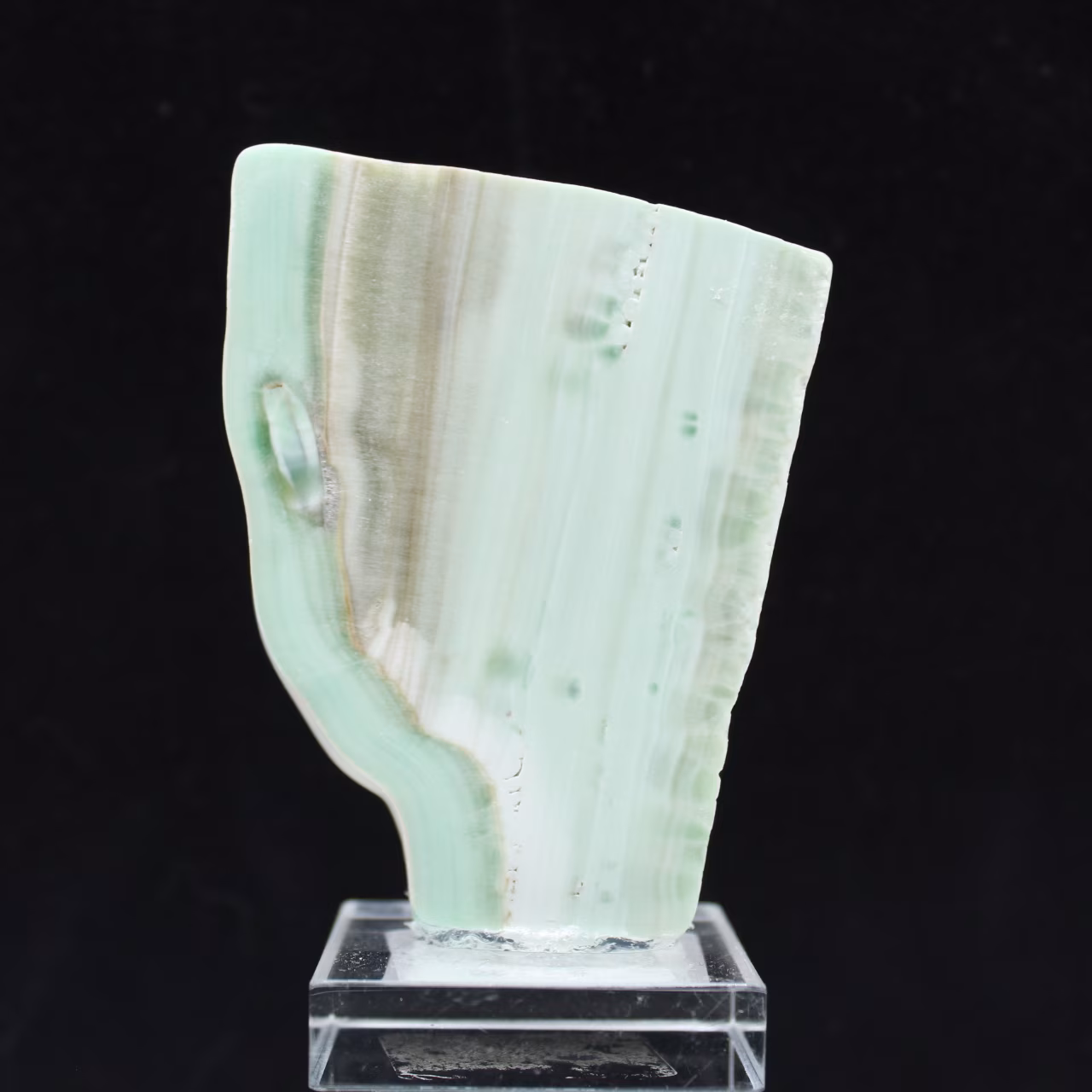 Fetta di pietra di Aragonite verde naturale
