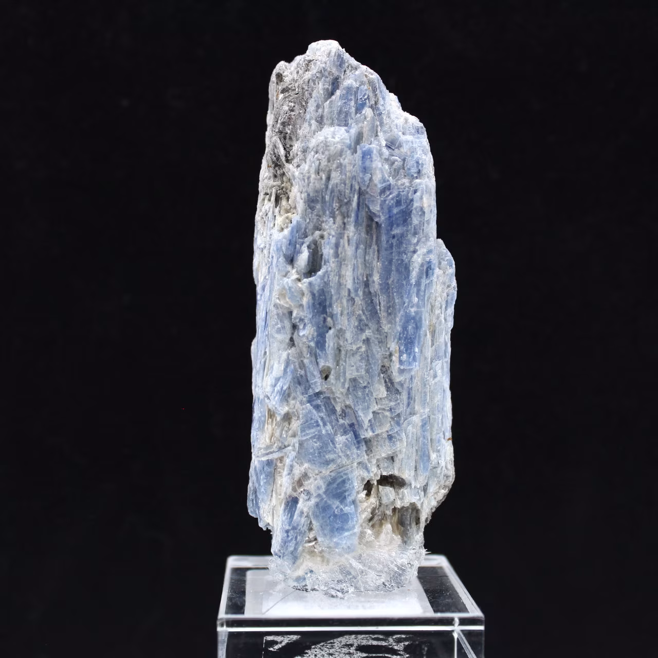 Cristalli di cianite
