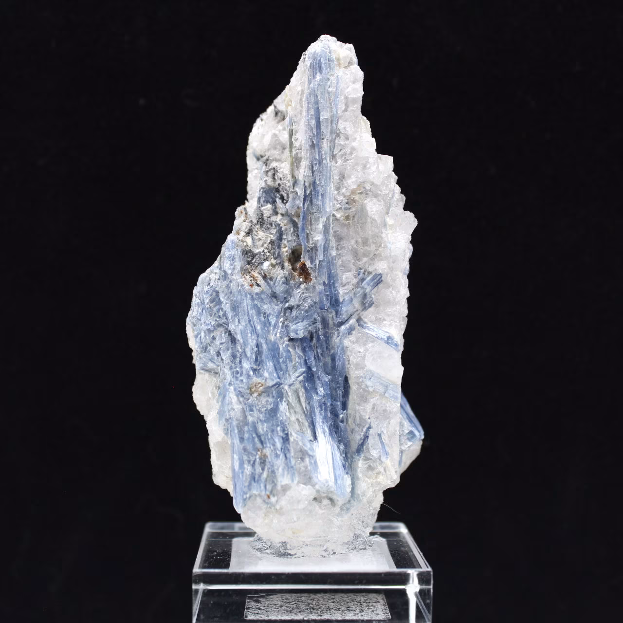 Cristalli di cianite