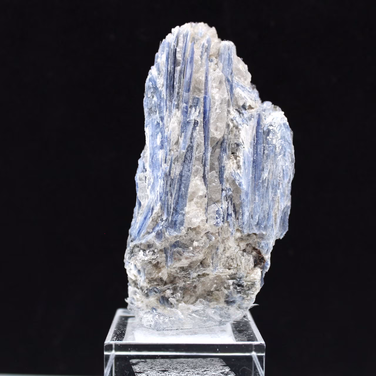 Cristalli di cianite