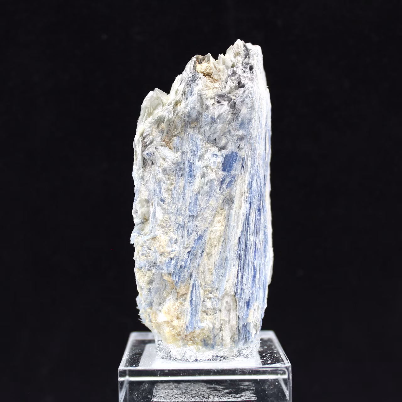 Cristalli di cianite