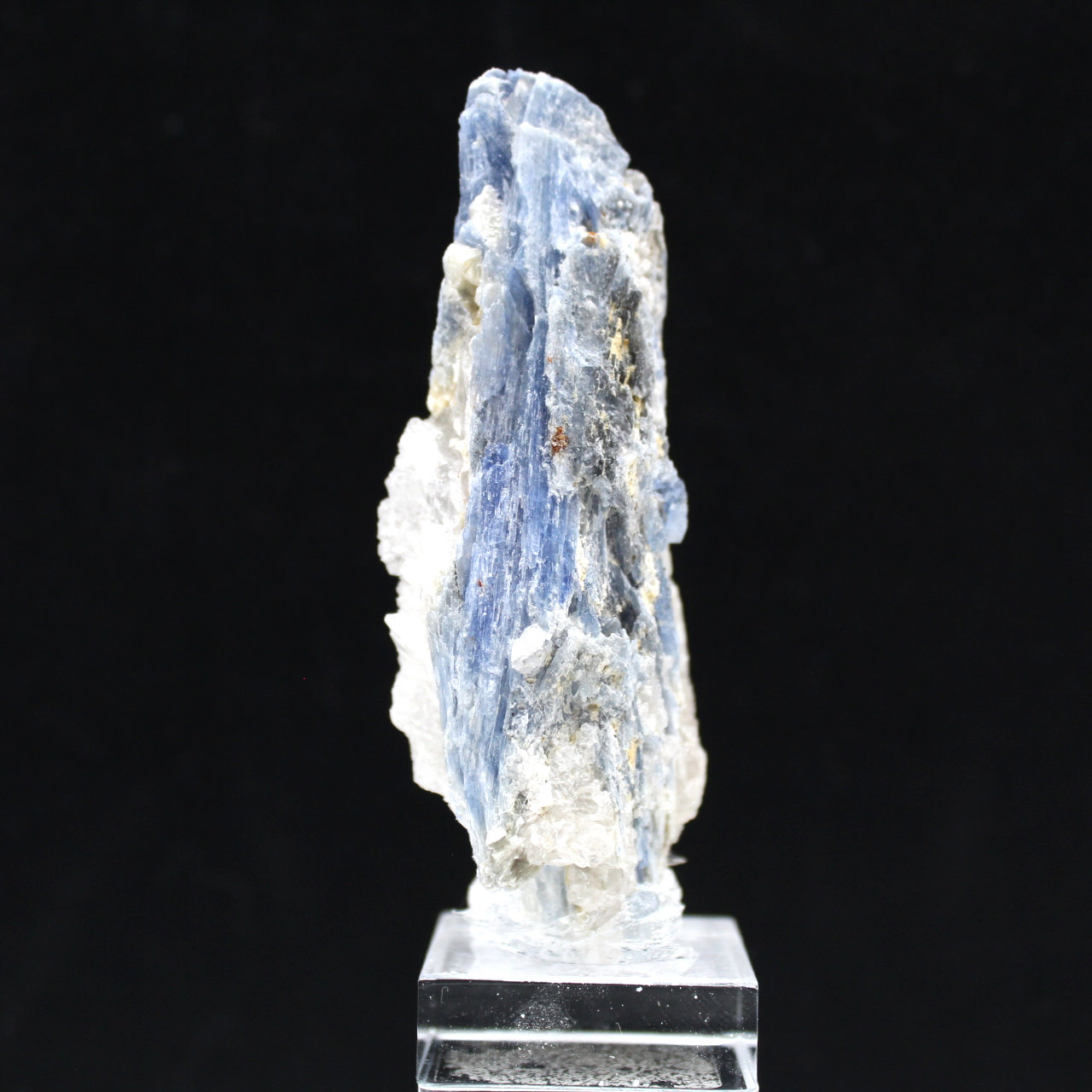 Cristalli di cianite