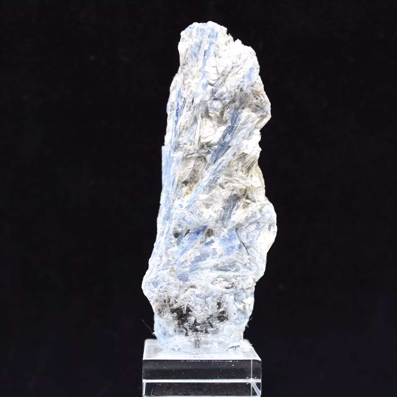 Cristalli di cianite