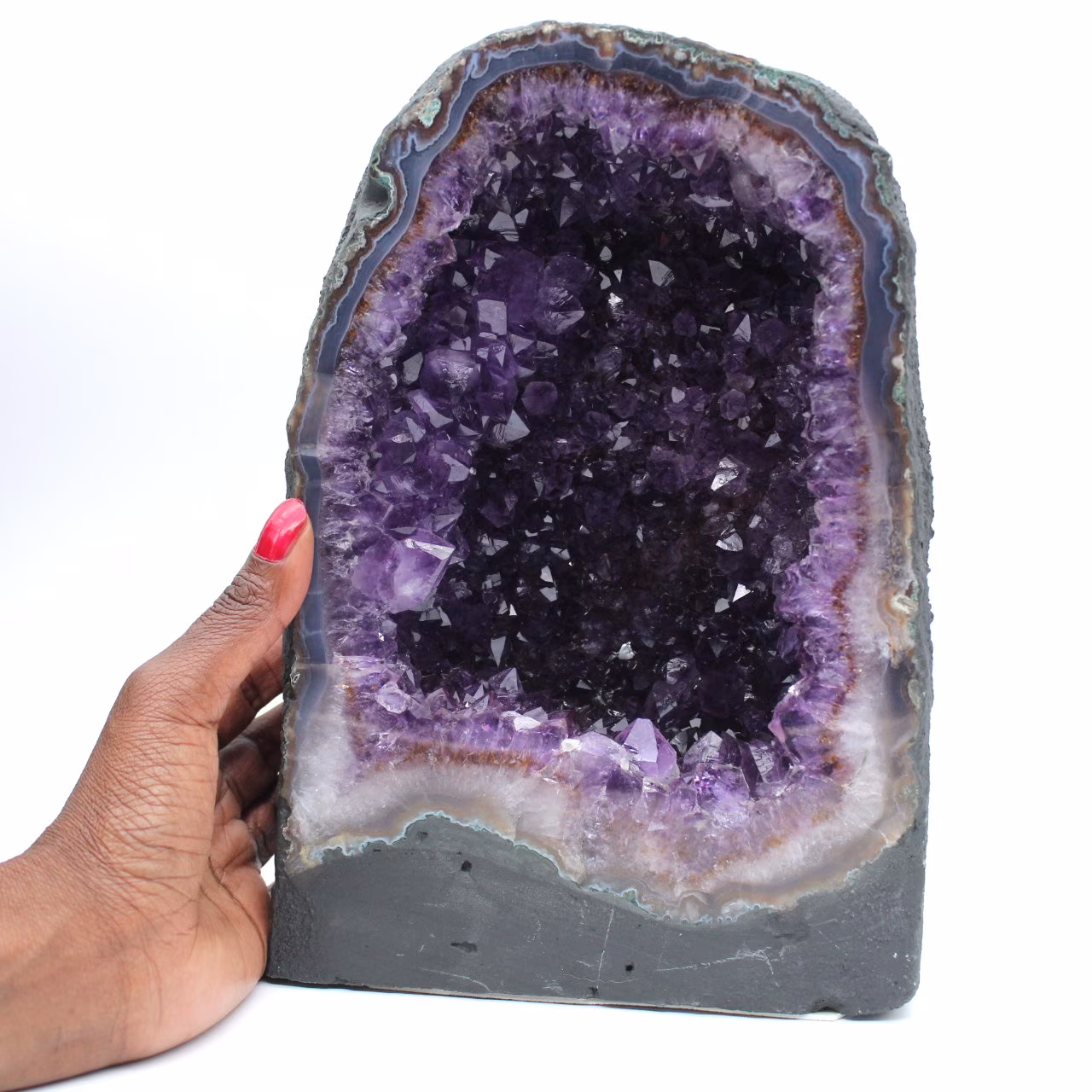 Grande geode di ametista brasiliana per decorazione d'interni e collezione