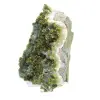Cristalli di epidoto verde dal Marocco su roccia ospite - 3