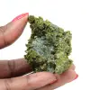 Epidoto marocchino verde su roccia ospite - 0