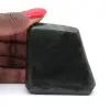 Labradorite lucidata, esemplare compatto dal Madagascar - 1