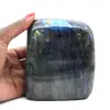 Piccolo ornamento in labradorite lucidata, Madagascar - 1