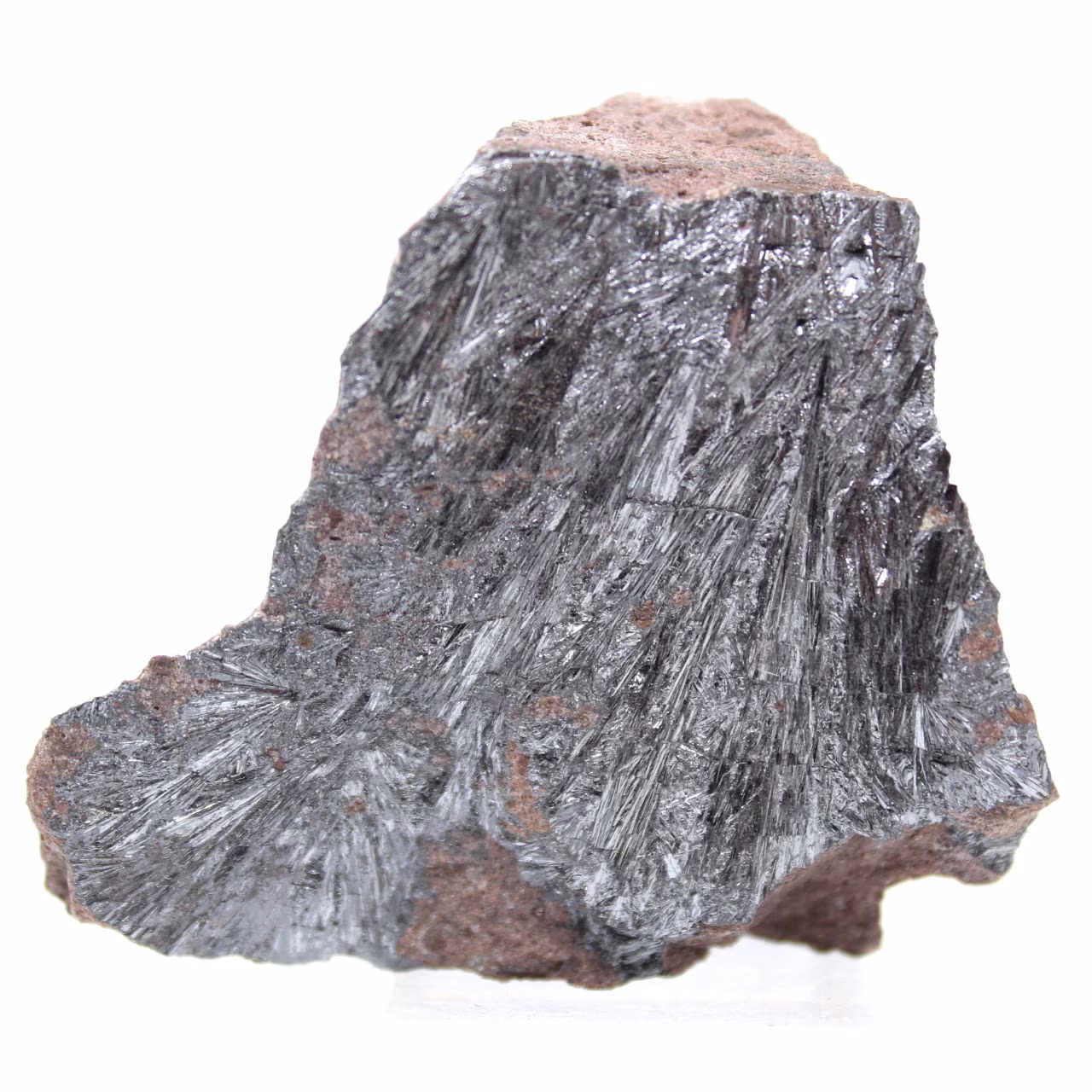 Piccolo ornamento di pirolusite, cristallizzazione
