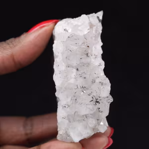 Cristalli di quarzo goethite marocchino, piccola drusa da 120 g