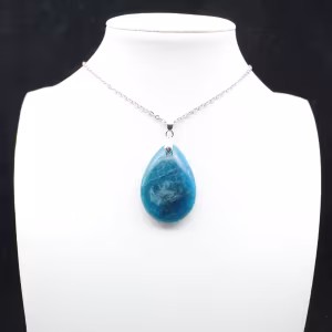 Ciondolo in apatite del Madagascar - Gemma blu naturale