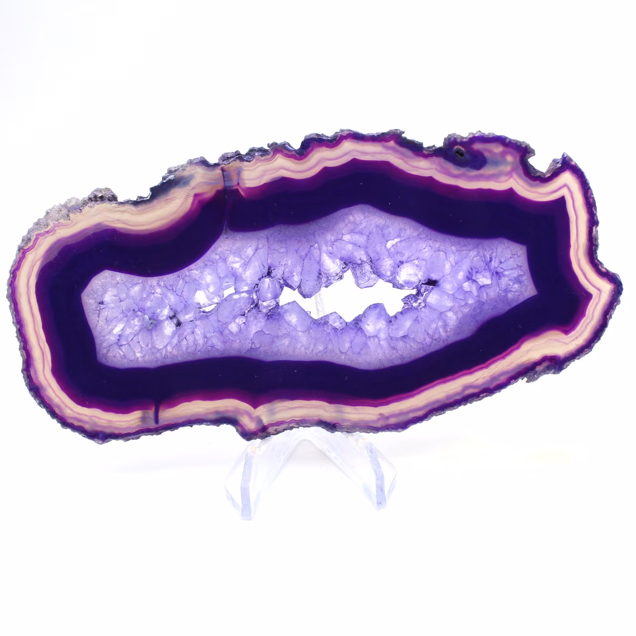 Agata a fette sottili, di colore viola, proveniente dal Brasile.